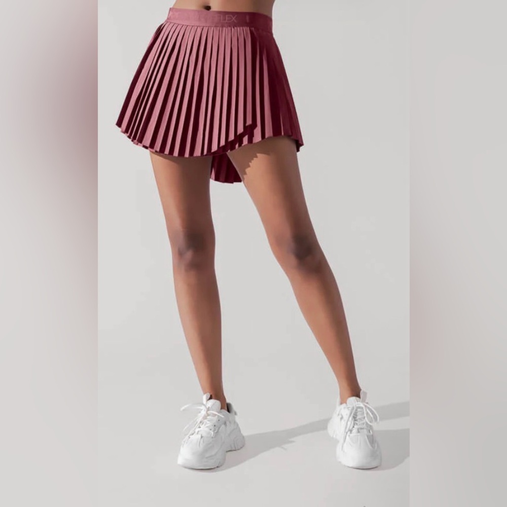 Popflex Ace ‘Em Pleated Skort in Desert Rose - Size M